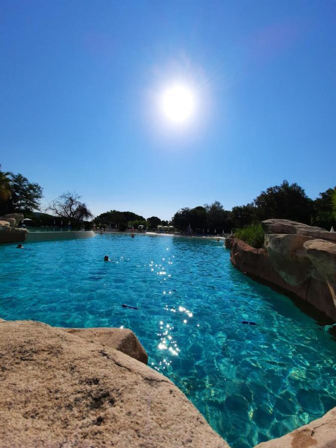 Les Restanques - Grimaud Apartment Luaran gambar