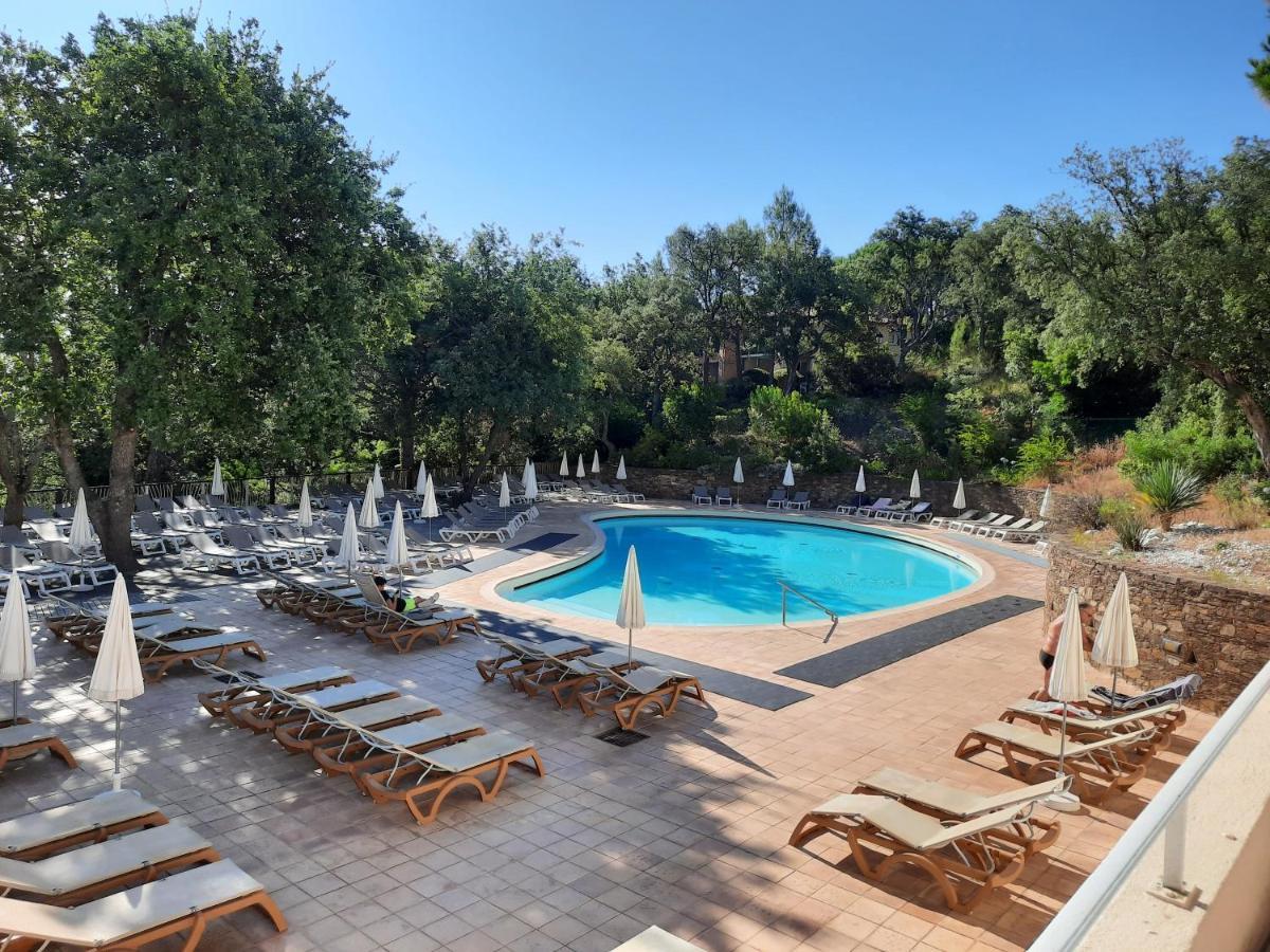 Les Restanques - Grimaud Apartment Luaran gambar