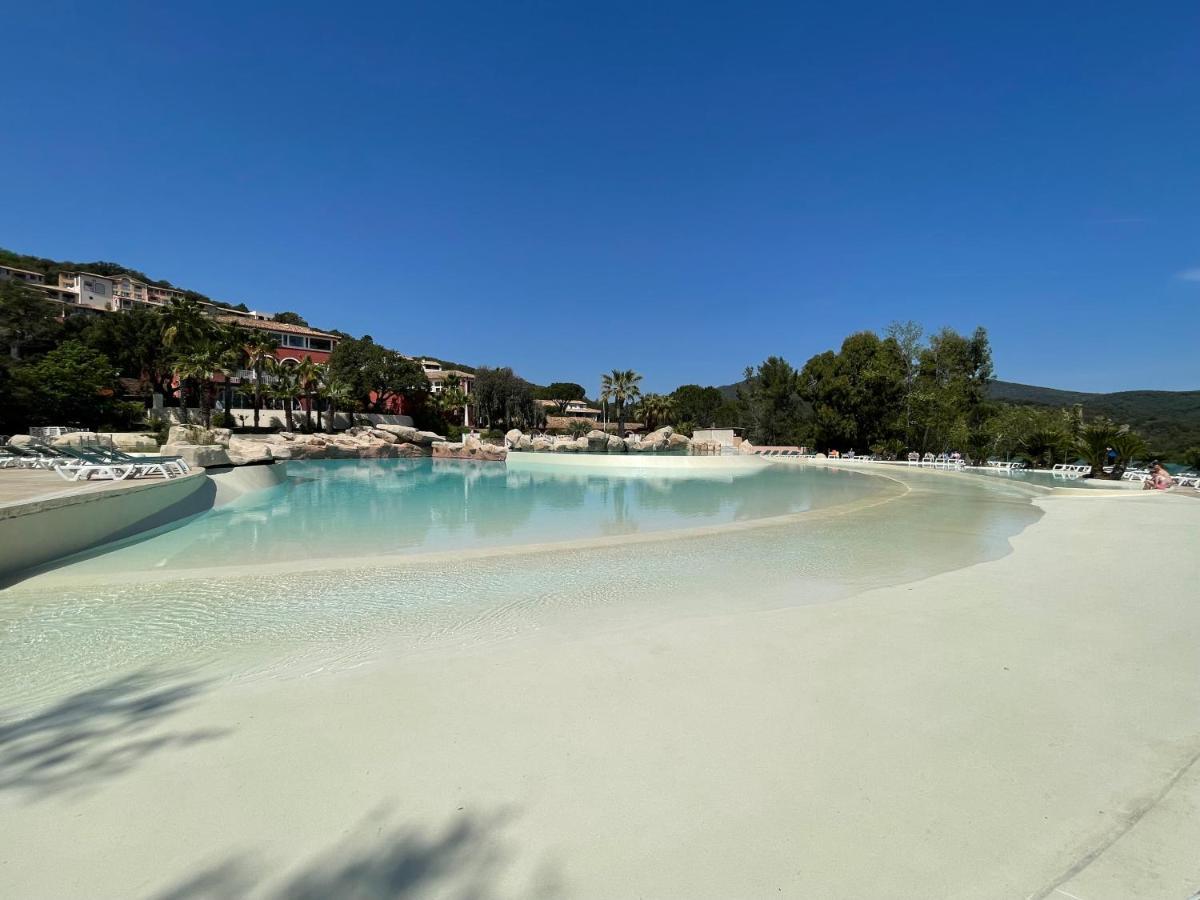 Les Restanques - Grimaud Apartment Luaran gambar