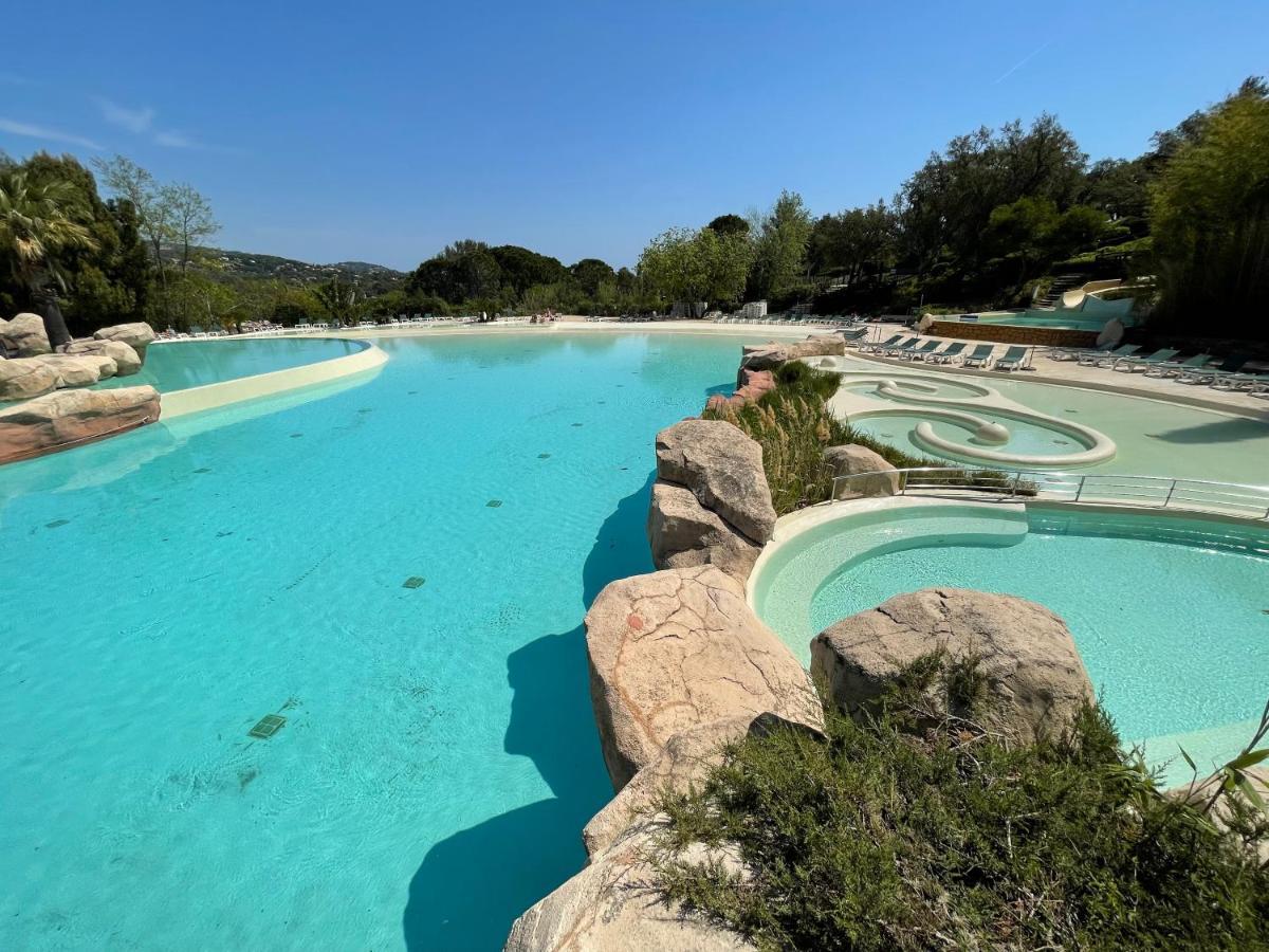 Les Restanques - Grimaud Apartment Luaran gambar