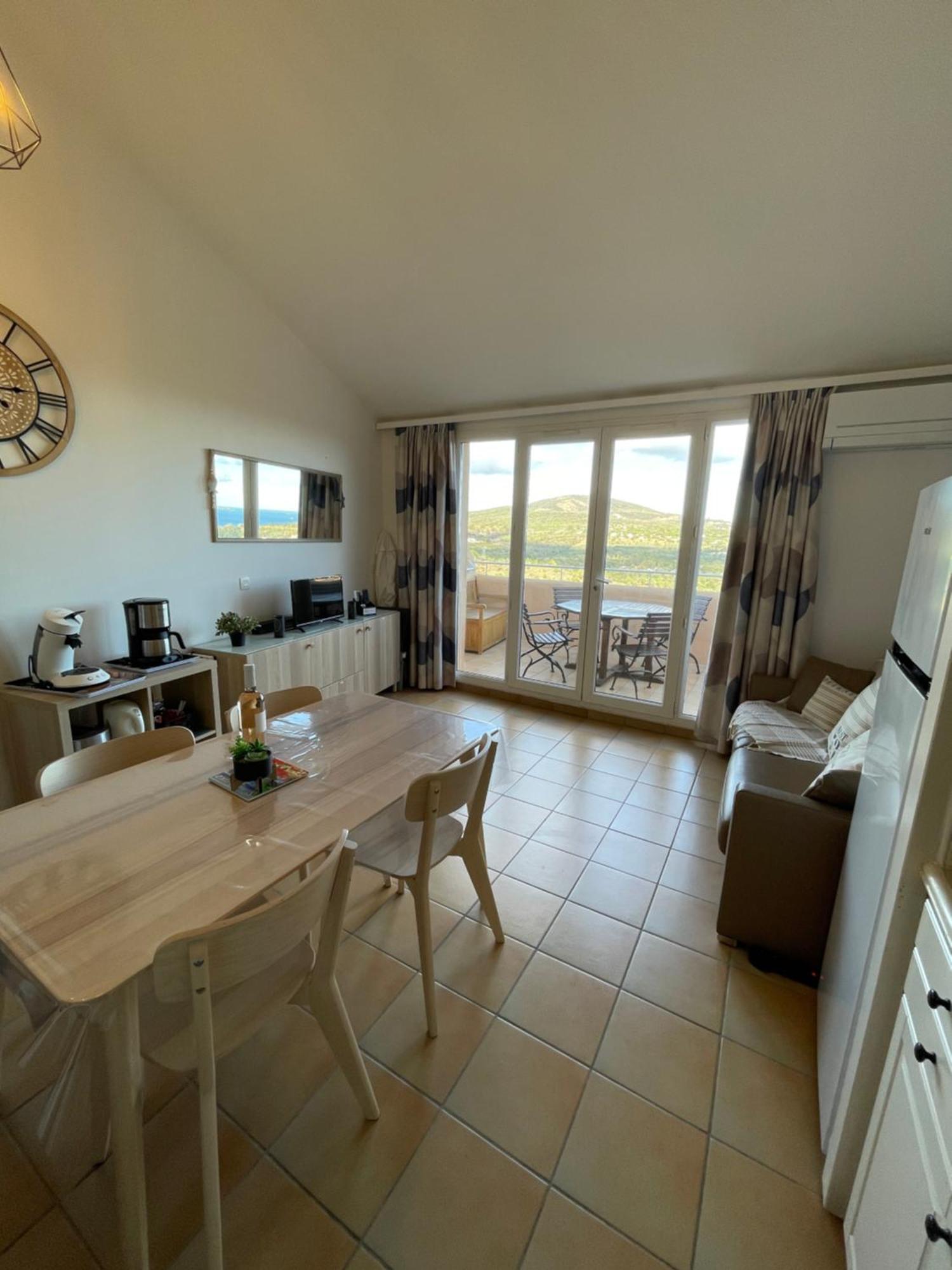 Les Restanques - Grimaud Apartment Luaran gambar